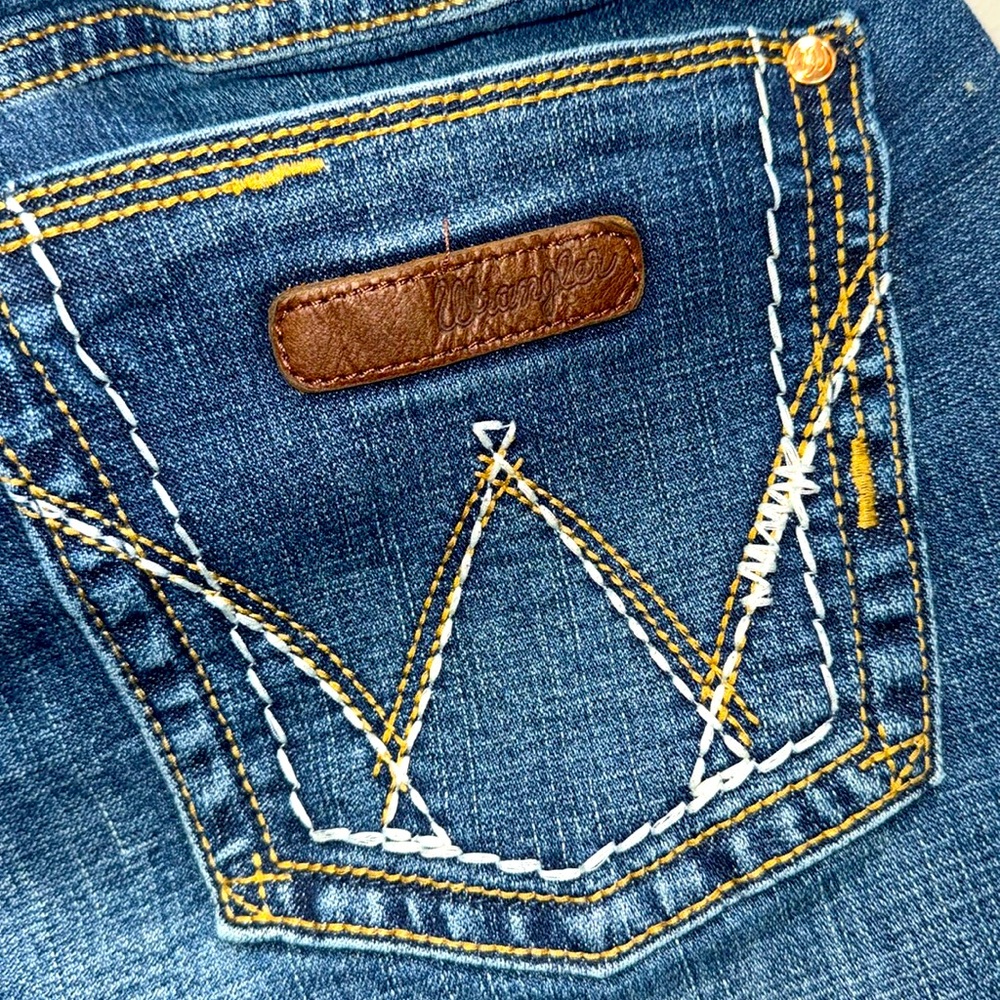 Wrangler Blue Denim Jeans with White & Yellow Stitching